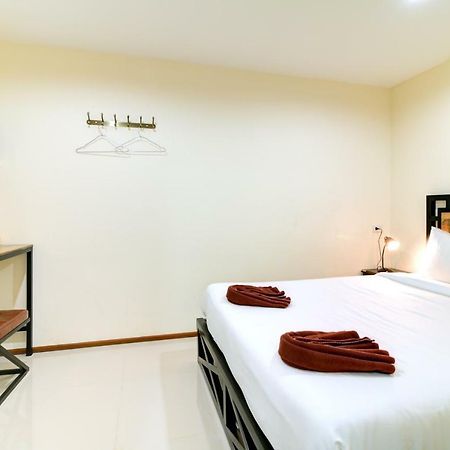Red Pin Inn 好运旅馆 Bangkok Exterior foto